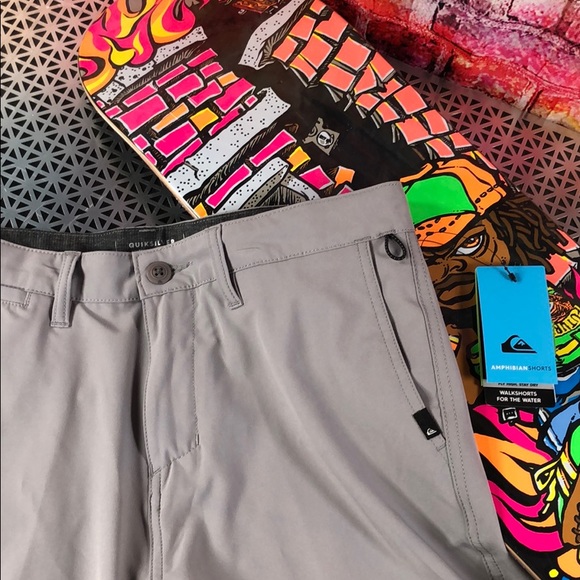 🔥🔥QUICKSILVER- SHORTS🔥🔥 - Picture 4 of 8